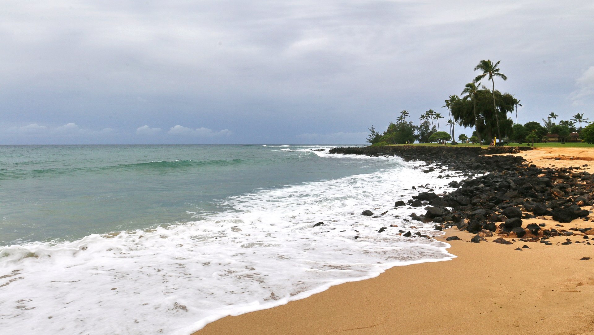 Brennecke's Beach and the lava point